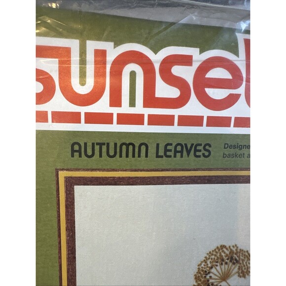 Sunset Stitchery kit autumn leaves Betty Miles 16 x 20 #2241 100% Pure Wool 70s - Picture 5 of 15